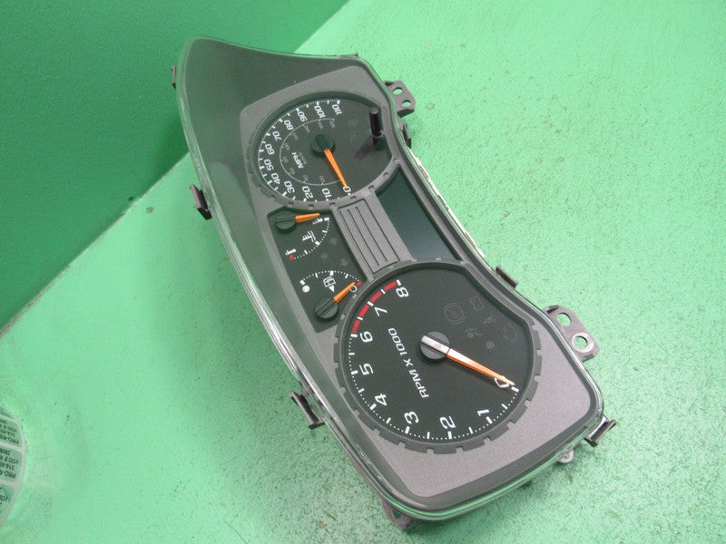 05 COLORADO CANYON MT INSTRUMENT GAUGE CLUSTER SPEEDOMETER TACH PLUG A