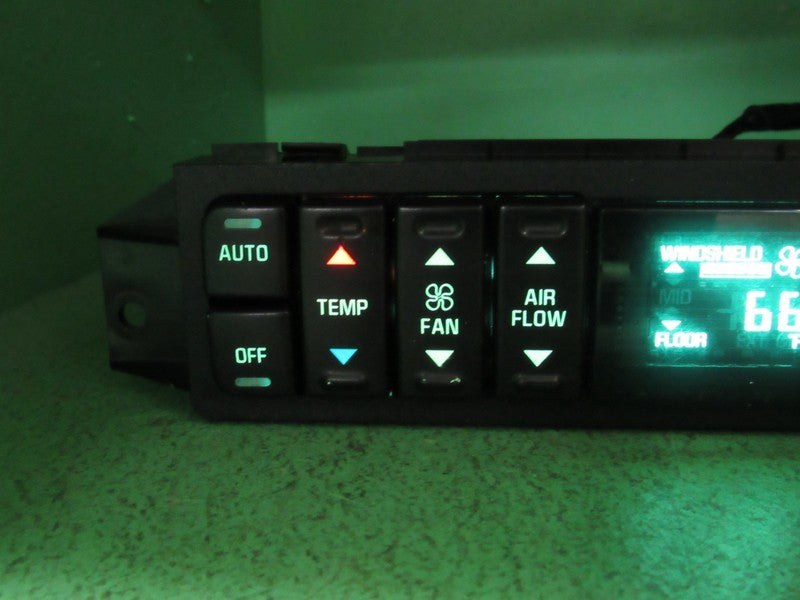 16202304 97-05 BUICK PARK AVE AC DIGITAL CLIMATE TEMPERATURE CONTROL R