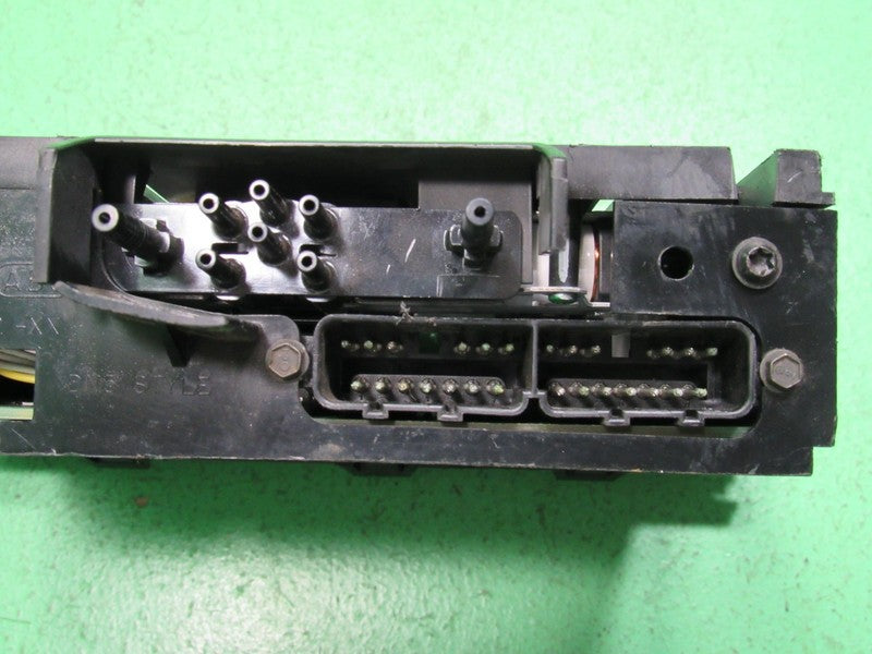 01-02 CROWN VIC EATC AUTOMATIC CLIMATE HEATER CONTROL 1W7H-18C612-CA R