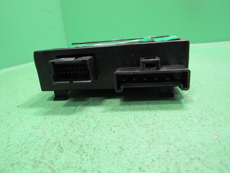 97-99 OLDS 88 SENTINEL HEADLIGHT LIGHTING CONTROL MODULE 25640704 REBU