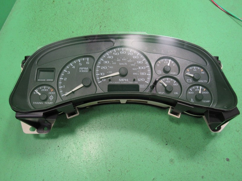 01-02 YUKON SIERRA DENALI INSTRUMENT GAUGE CLUSTER SPEEDO TACH MILEAGE