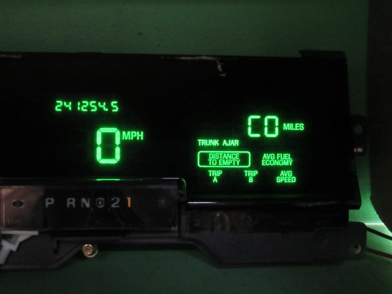 01-02 CROWN VIC GRAND MARQUIS DIGITAL INSTRUMENT GAUGE CLUSTER SPEEDO 