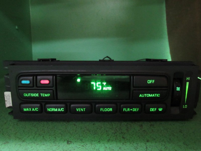 03-11 CROWN VIC EATC AUTOMATIC CLIMATE HEATER CONTROL 3W7H-19C933-AB R