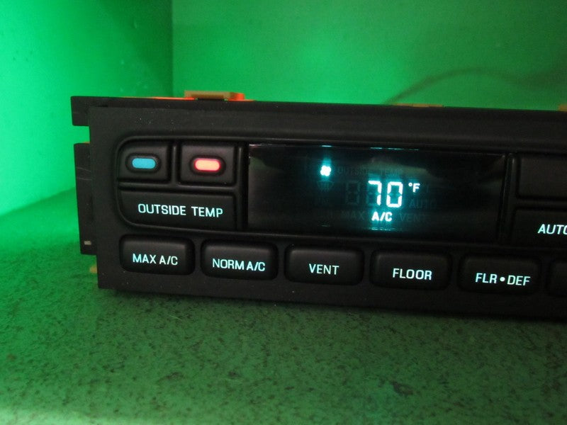 96-97 TOWN CAR EATC AUTOMATIC CLIMATE HEATER CONTROL F7VH-19C933-AA RE