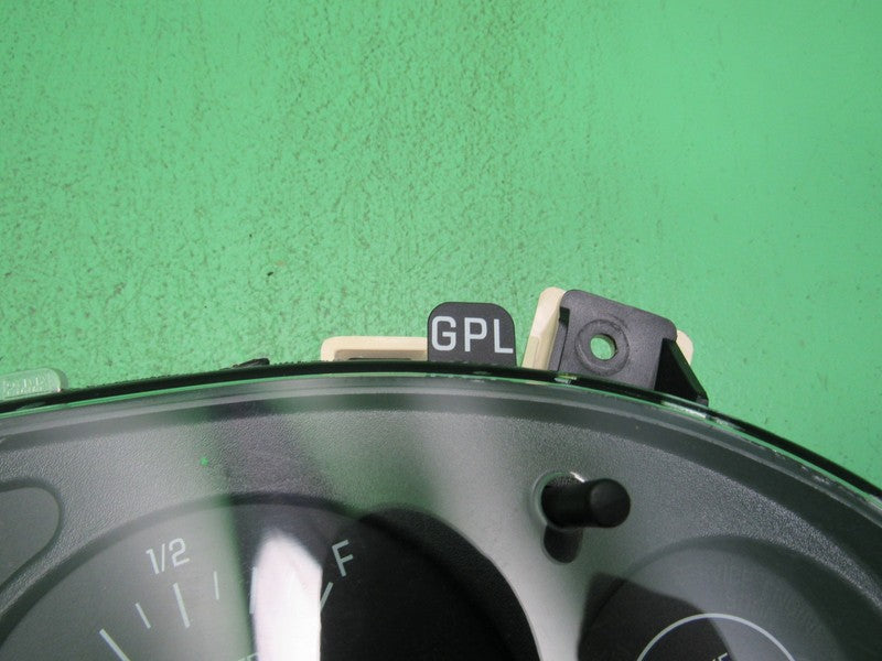 97-98 BUICK REGAL INSTRUMENT GAUGE CLUSTER GAUGES SPEEDO TACH MILEAGE 