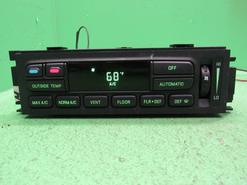 03-11 CROWN VIC EATC AUTOMATIC CLIMATE HEATER CONTROL 6W7H-19C933-AA R