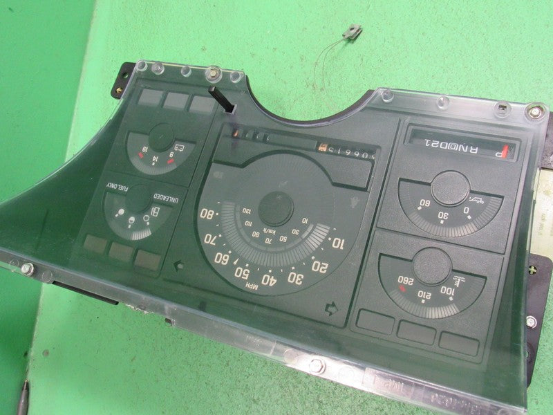 88-90 CHEVY C/K 1500 SILVERADO GMC INSTRUMENT GAUGE CLUSTER SPEEDO REB