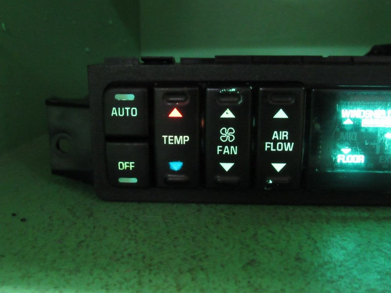 16202304 97-05 BUICK PARK AVE AC DIGITAL CLIMATE TEMPERATURE CONTROL R