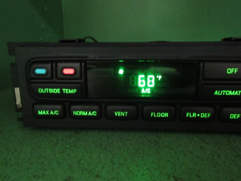 98-00 CROWN VIC EATC AUTOMATIC CLIMATE HEATER CONTROL F8AH-19C933-AE R