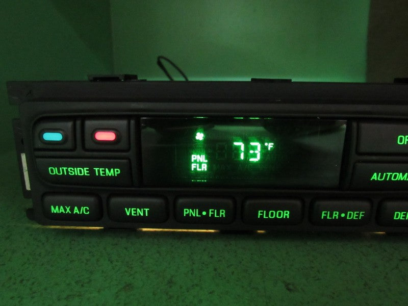 99-02 EXPEDITION NAVIGATOR AUTO CLIMATE HEATER CONTROL XL7H-19C933-AE 
