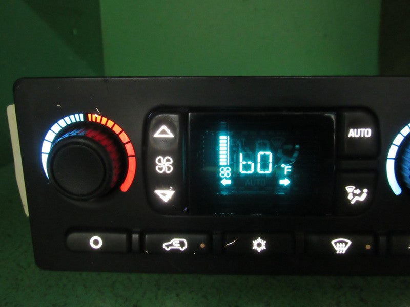15195568 HUMMER H2 A/C DIGITAL CLIMATE TEMPERATURE HEATER CONTROL LED 