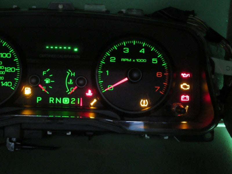 09-11 CROWN VICTORIA P71 INSTRUMENT GAUGE CLUSTER SPEEDO TACH MILEAGE 