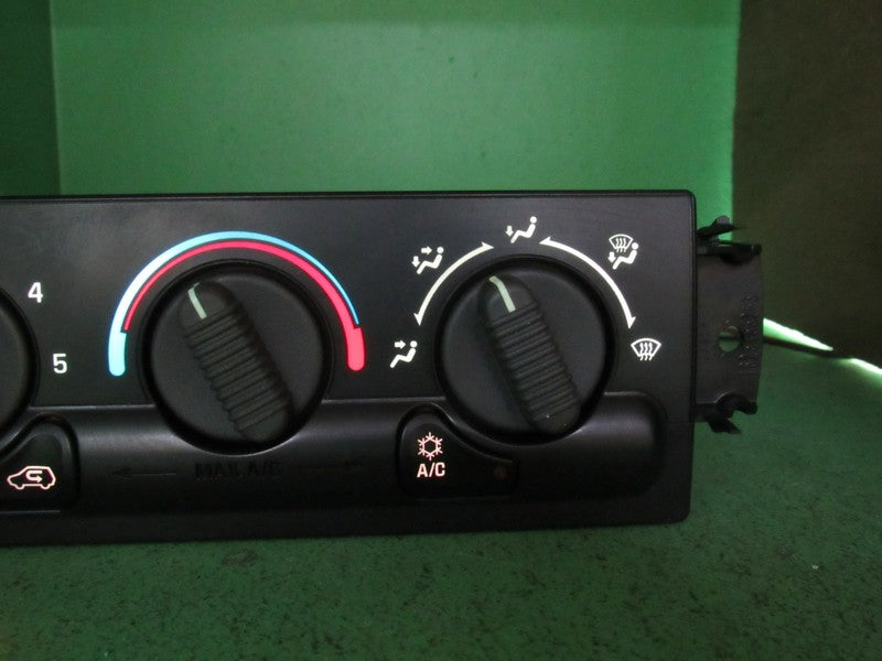 09361355 99-02 SIERRA SILVERADO TAHOE AC MANUAL CLIMATE TEMP CONTROL R