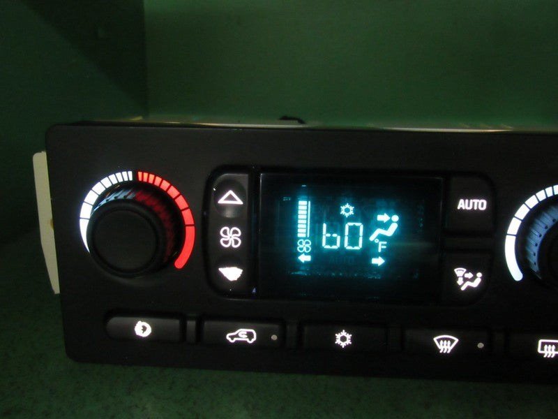 15855848 TAHOE ESCALADE SILVERADO AC DIGITAL CLIMATE TEMP CONTROL LED 