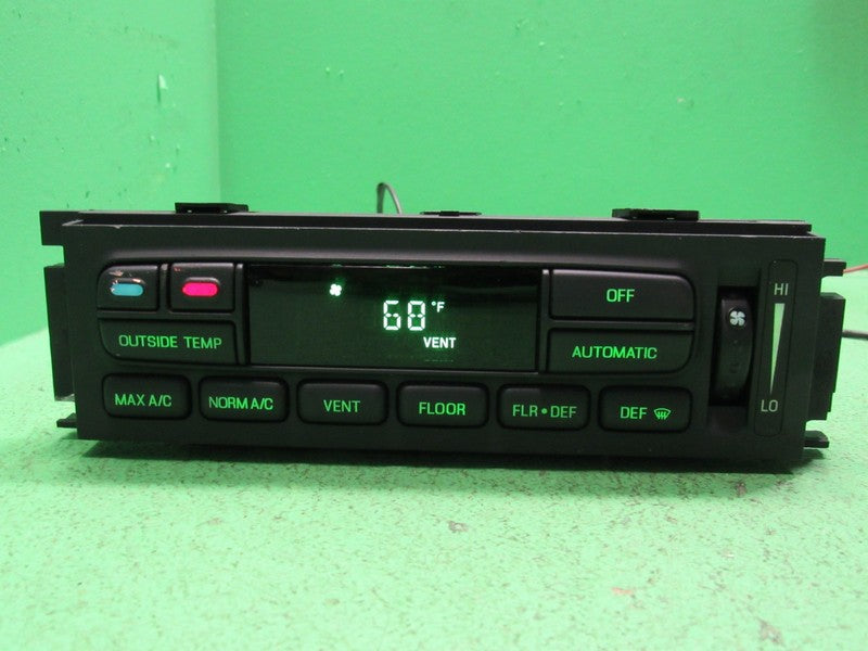 01-02 CROWN VIC EATC AUTOMATIC CLIMATE HEATER CONTROL 1W7H-18C612-CA R