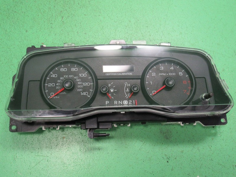 09-11 CROWN VICTORIA P71 INSTRUMENT GAUGE CLUSTER SPEEDO TACH MILEAGE 