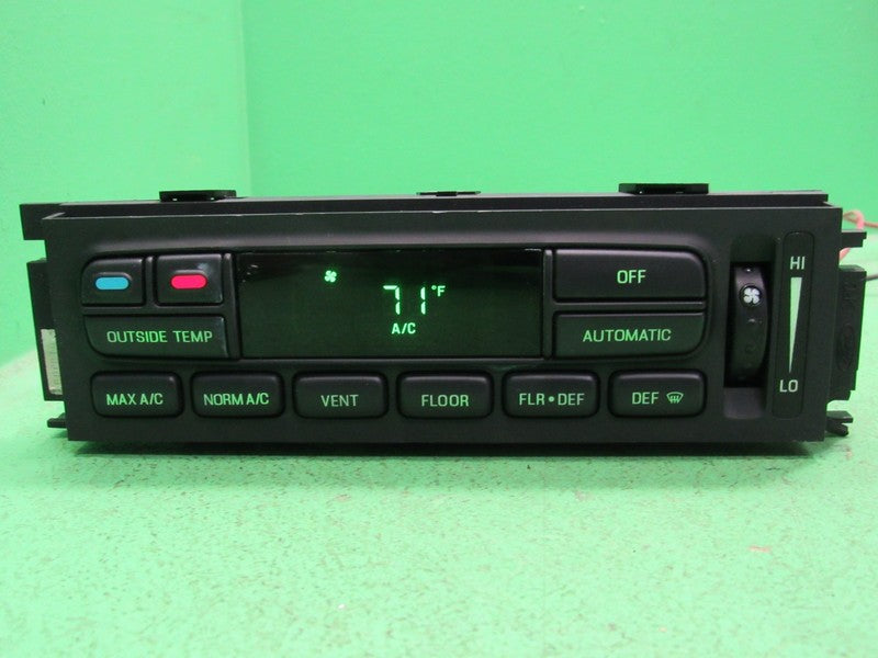 03-11 CROWN VIC EATC AUTOMATIC CLIMATE HEATER CONTROL 6W7H-19C933-AA R