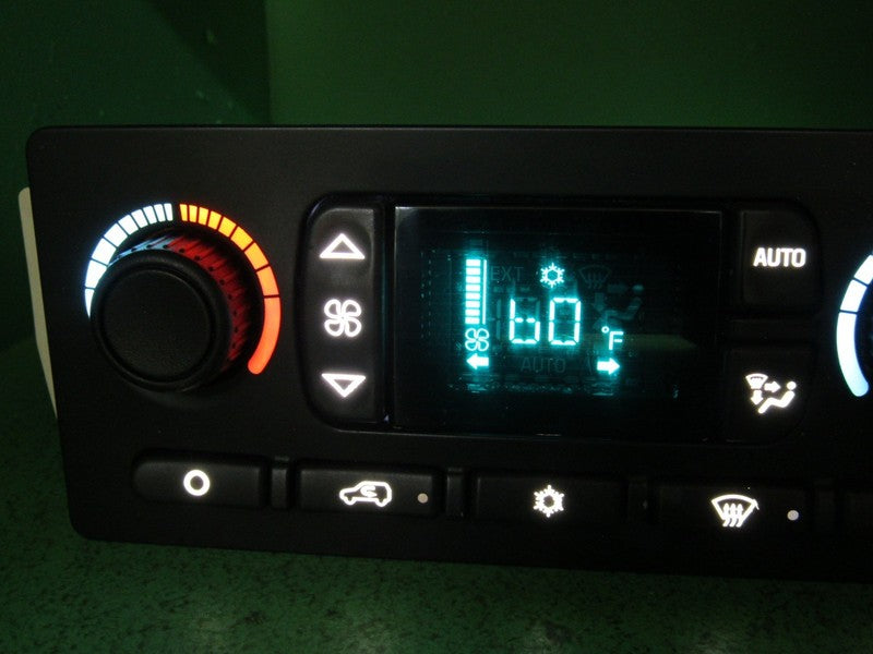 10367041 TAHOE ESCALADE SILVERADO AC DIGITAL CLIMATE TEMP CONTROL LED 