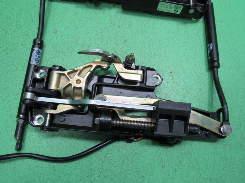BMW 325Ci 330Ci E46 M3 CONVERTIBLE TOP FRONT LATCH LATCHES LOCK PAIR R