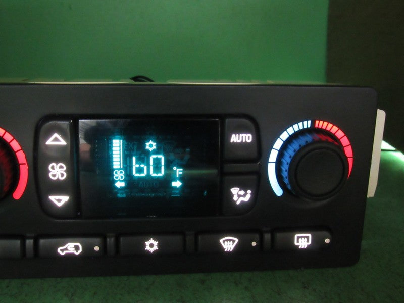 15107730 TAHOE ESCALADE SILVERADO AC DIGITAL CLIMATE TEMP CONTROL LED 