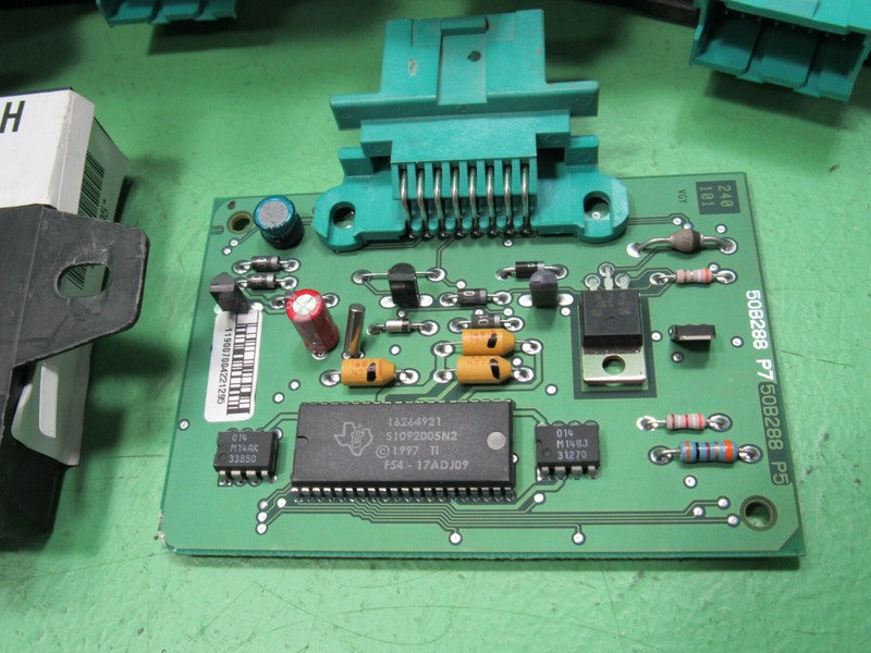 CHEVY ASTRO GMC SAFARI VAN GM ANTI-THEFT PASSLOCK VATS SECURITY MODULE