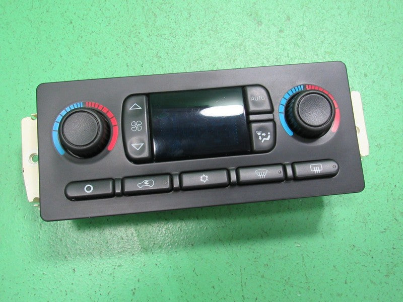 15201969 TAHOE ESCALADE SILVERADO AC DIGITAL CLIMATE TEMP CONTROL LED 