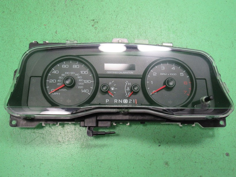 07 CROWN VICTORIA P71 INSTRUMENT GAUGE CLUSTER SPEEDO TACH MILEAGE PRO