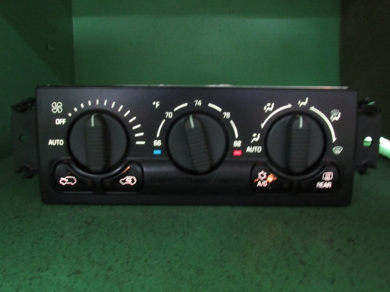 15060162 00-02 TAHOE SILVERADO YUKON A/C AUTO CLIMATE TEMP CONTROL REB