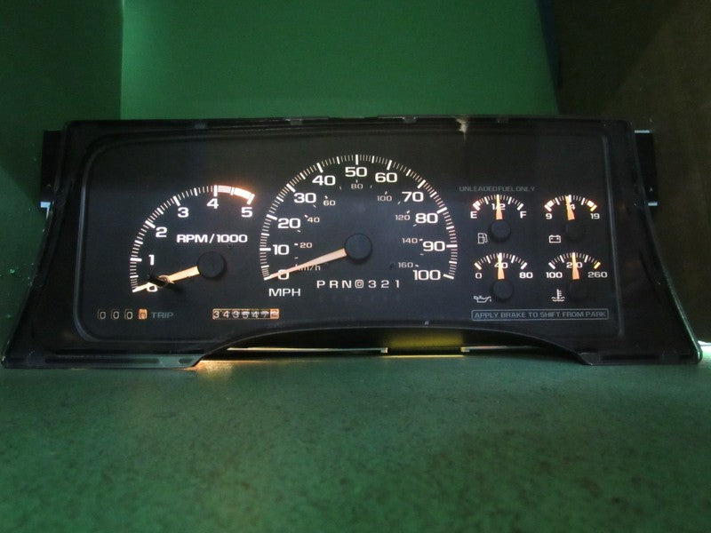95-96 C/K TRUCK SUBURBAN INSTRUMENT GAUGE CLUSTER SPEEDO TACH 343K REB