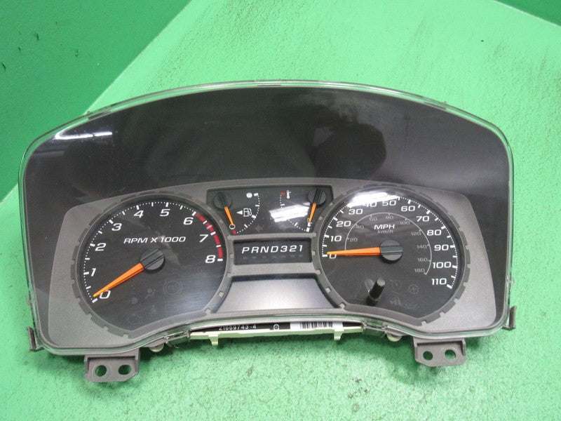 05 COLORADO CANYON INSTRUMENT GAUGE CLUSTER SPEEDOMETER TACH PLUG AND 
