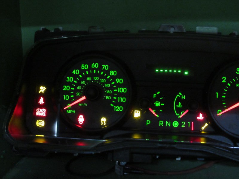 08 GRAND MARQUIS INSTRUMENT GAUGE CLUSTER GAUGES SPEEDO TACH MILEAGE P