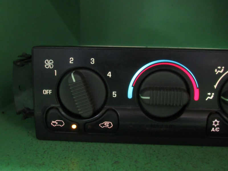 09361355 99-02 SIERRA SILVERADO TAHOE AC MANUAL CLIMATE TEMP CONTROL R