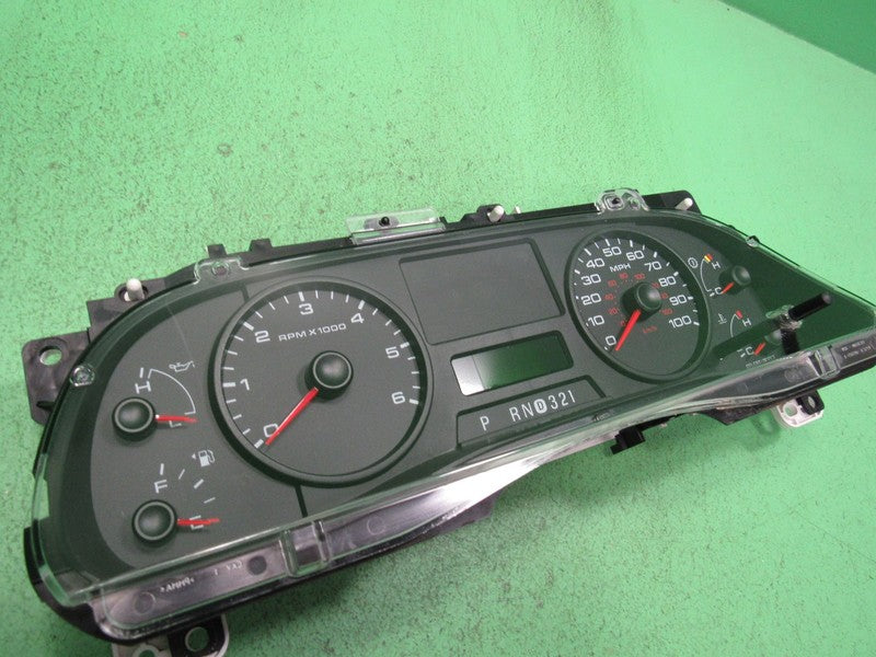 05 F250 F350 GAS INSTRUMENT GAUGE CLUSTER GAUGES SPEEDO TACH MILEAGE P