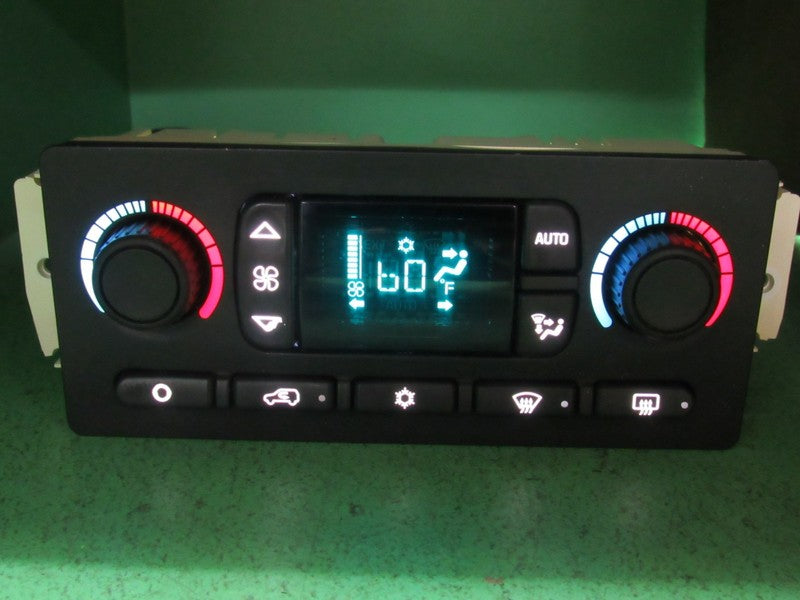 10367041 TAHOE ESCALADE SILVERADO AC DIGITAL CLIMATE TEMP CONTROL LED 