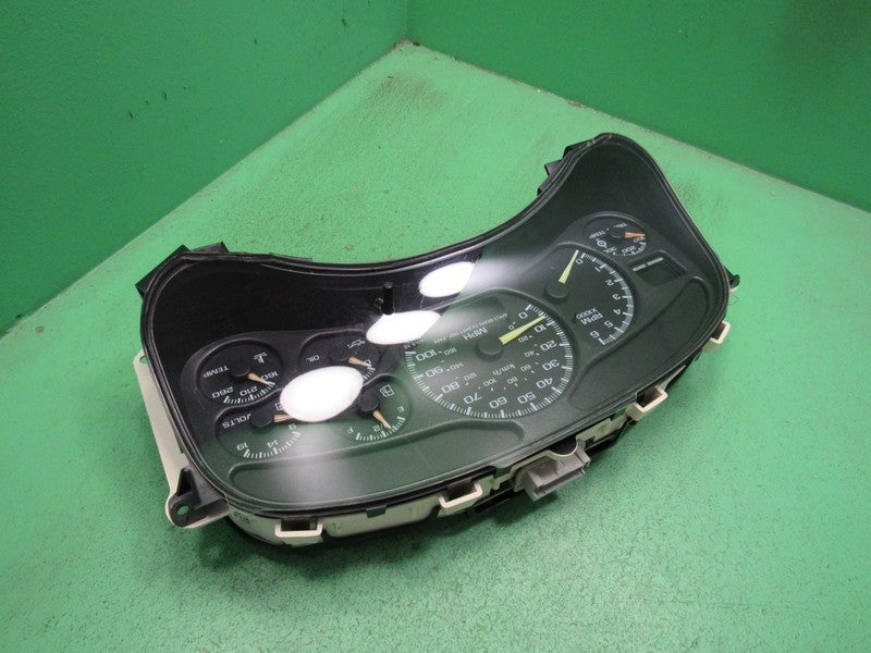 99-02 SIERRA SILVERADO HD INSTRUMENT GAUGE CLUSTER SPEEDO TACH MILEAGE