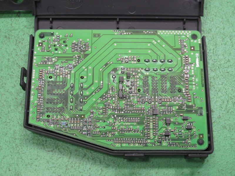 04 COLORADO CANYON BCM BODY CONTROL MODULE VIN AND MILEAGE PROGRAMMED 