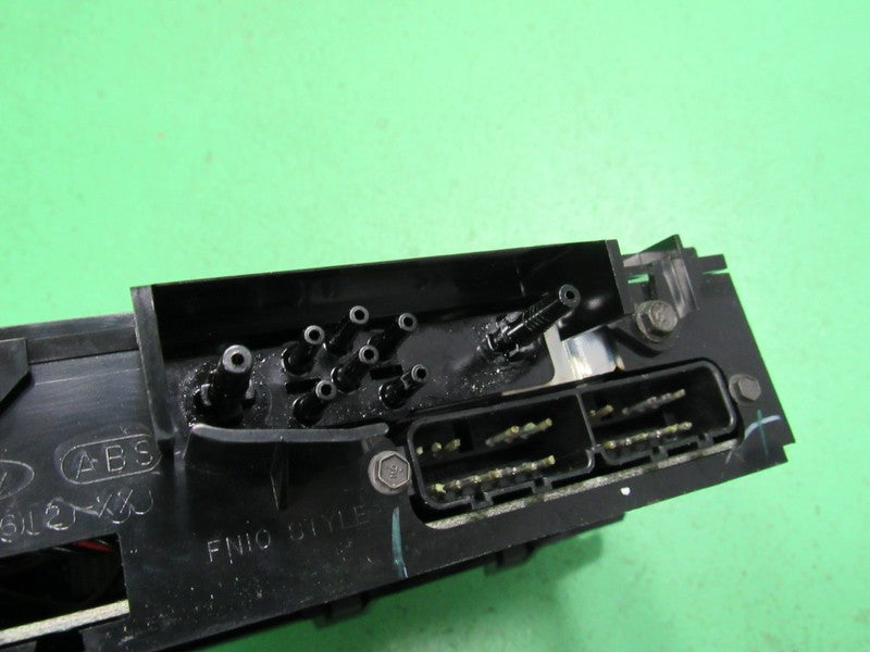 99-02 EXPEDITION NAVIGATOR AUTO CLIMATE HEATER CONTROL XL7H-19C933-AE 
