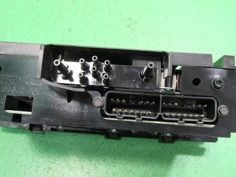 02-04 FORD F-150 EATC AUTOMATIC CLIMATE HEATER CONTROL 2L3H-19C933-AA 