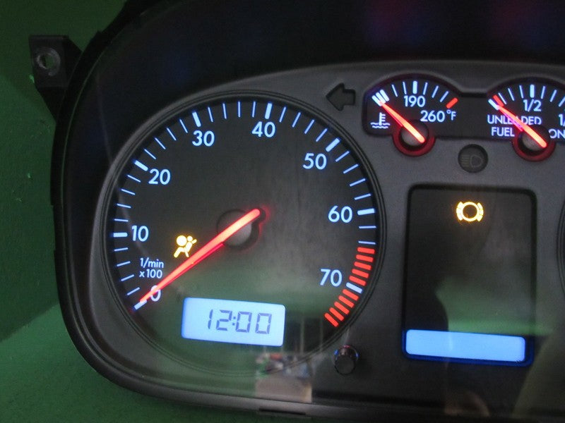 01 VW EUROVAN INSTRUMENT GAUGE CLUSTER SPEEDOMETER TACH 101k TESTED 26
