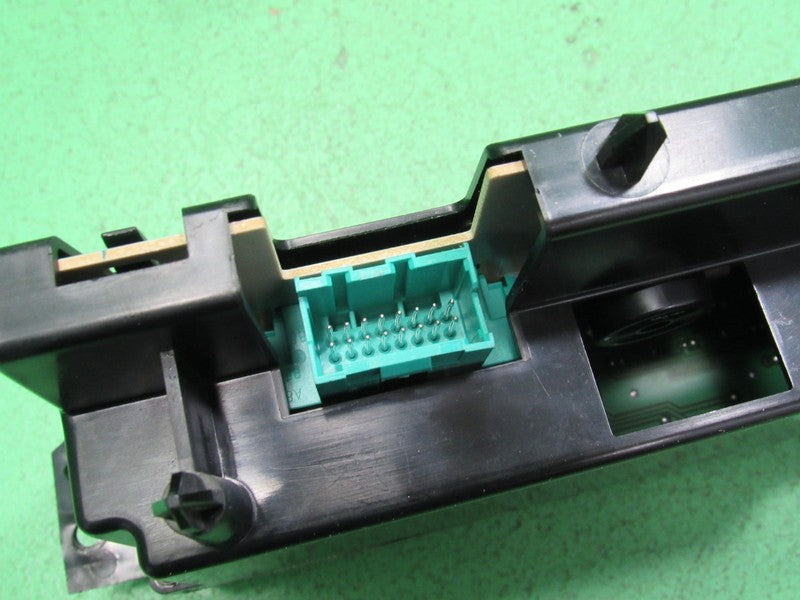 16202304 97-05 BUICK PARK AVE AC DIGITAL CLIMATE TEMPERATURE CONTROL R