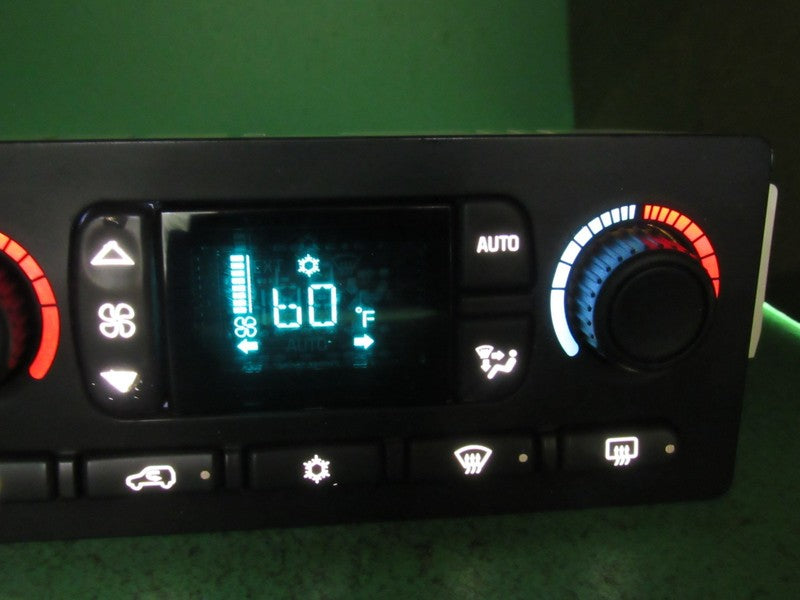 15107730 TAHOE ESCALADE SILVERADO AC DIGITAL CLIMATE TEMP CONTROL LED 