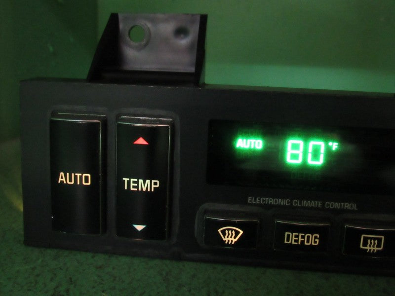 16196506 CADILLAC FLEETWOOD AC DIGITAL CLIMATE TEMPERATURE CONTROL REB