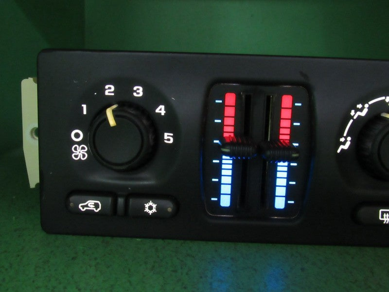 15107753 SILVERADO TAHOE SIERRA YUKON AC MANUAL CLIMATE CONTROL LED RE