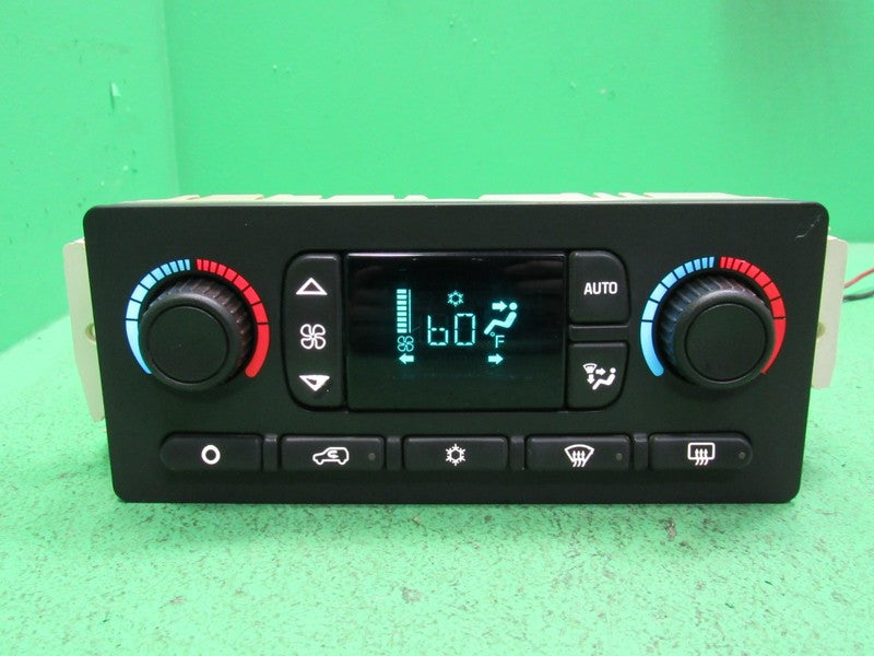 15107730 TAHOE ESCALADE SILVERADO AC DIGITAL CLIMATE TEMP CONTROL LED 