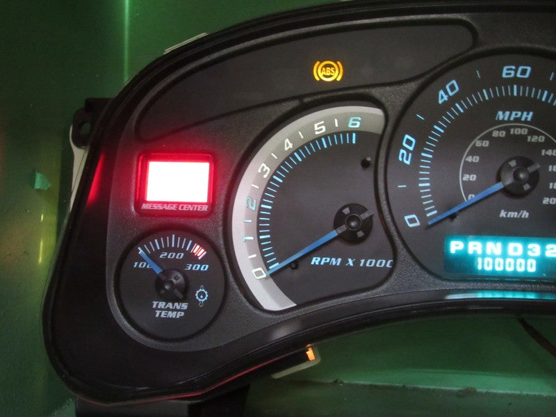 01-02 YUKON TAHOE SILVERADO INSTRUMENT GAUGE CLUSTER SPEEDO TACH MILEA