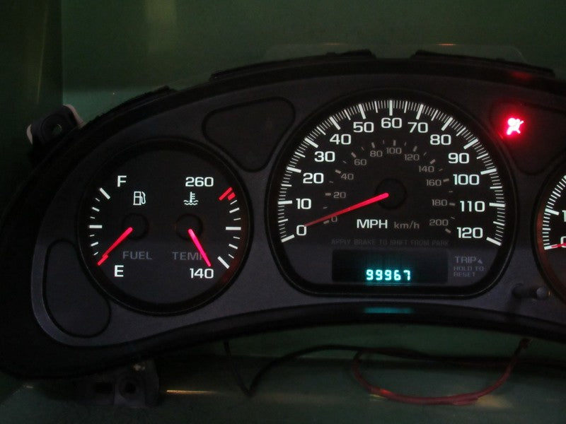 00-05 IMPALA MONTE CARLO INSTRUMENT GAUGE CLUSTER SPEEDO TACH MILEAGE 