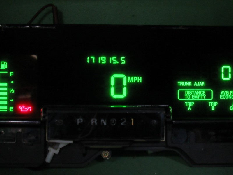 01-02 CROWN VIC GRAND MARQUIS DIGITAL INSTRUMENT GAUGE CLUSTER SPEEDO 