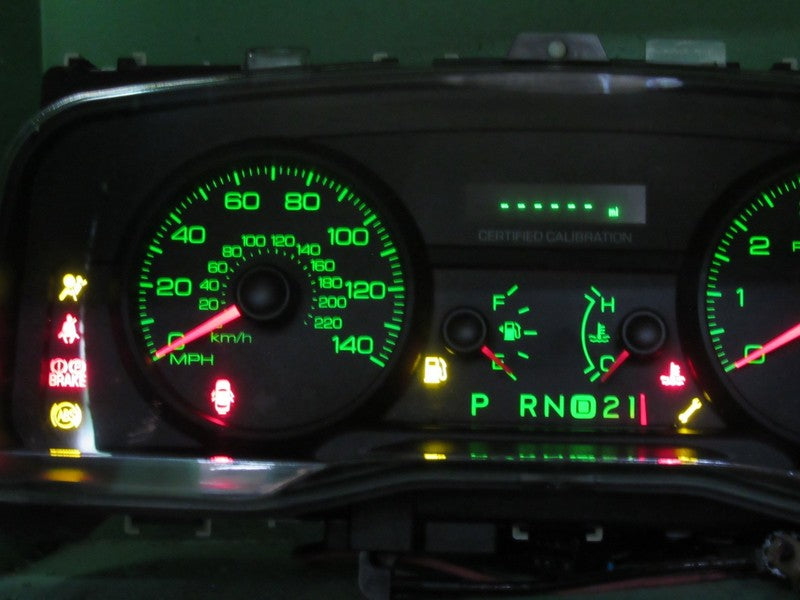 07 CROWN VICTORIA P71 INSTRUMENT GAUGE CLUSTER SPEEDO TACH MILEAGE PRO