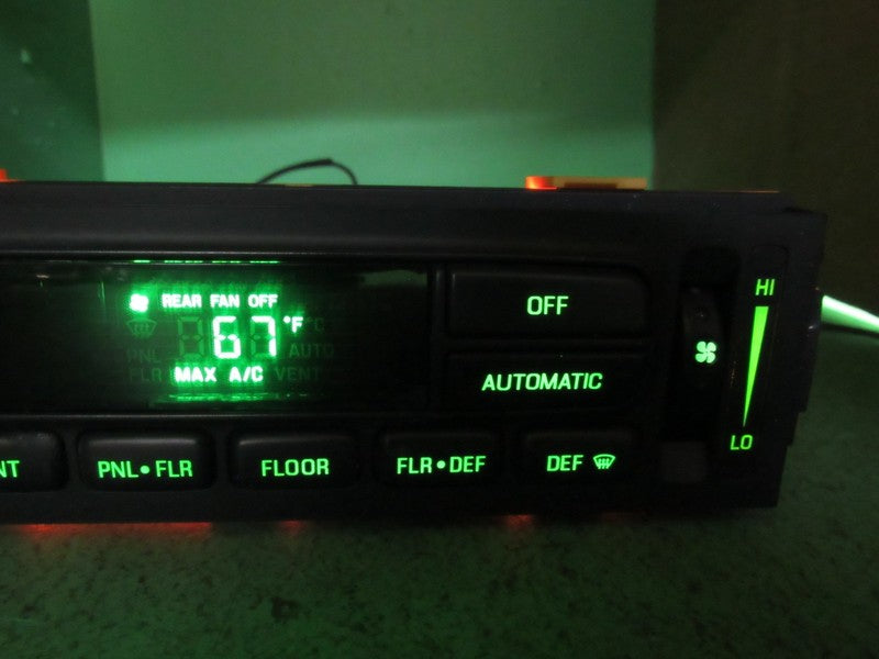 99-01 EXPLORER EATC AUTOMATIC CLIMATE HEATER CONTROL XL2H-19C933-AA RE