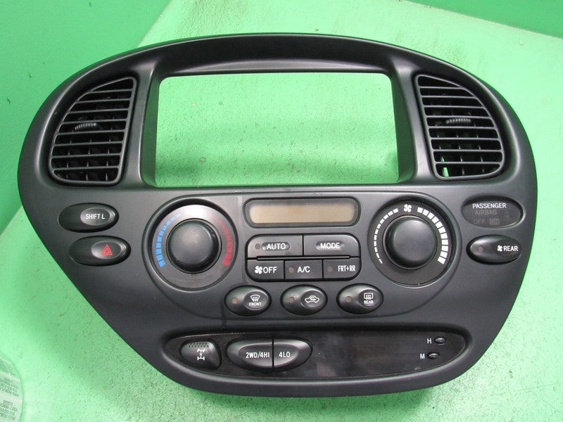 05-07 SEQUOIA A/C CLIMATE HEATER CONTROL BEZEL VENTS 84010-0C542 REBUI